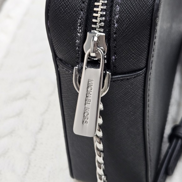 Michael Kors Jet Set Large East West Black Saffiano Leather Crossbody Handbag - Picture 8 of 12